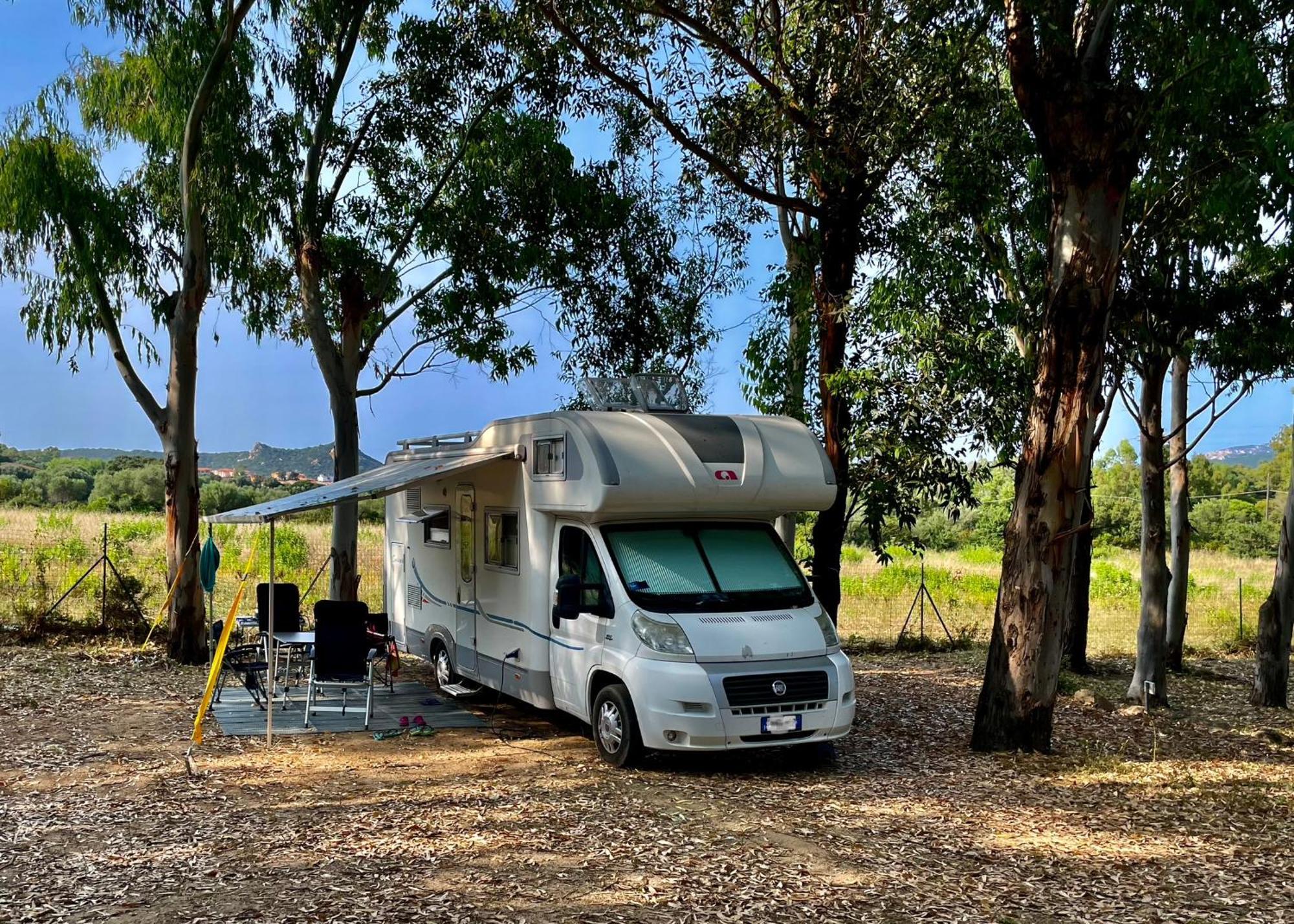 Villaggio Camping Golfo Di Arzachena Каниджоне Екстериор снимка