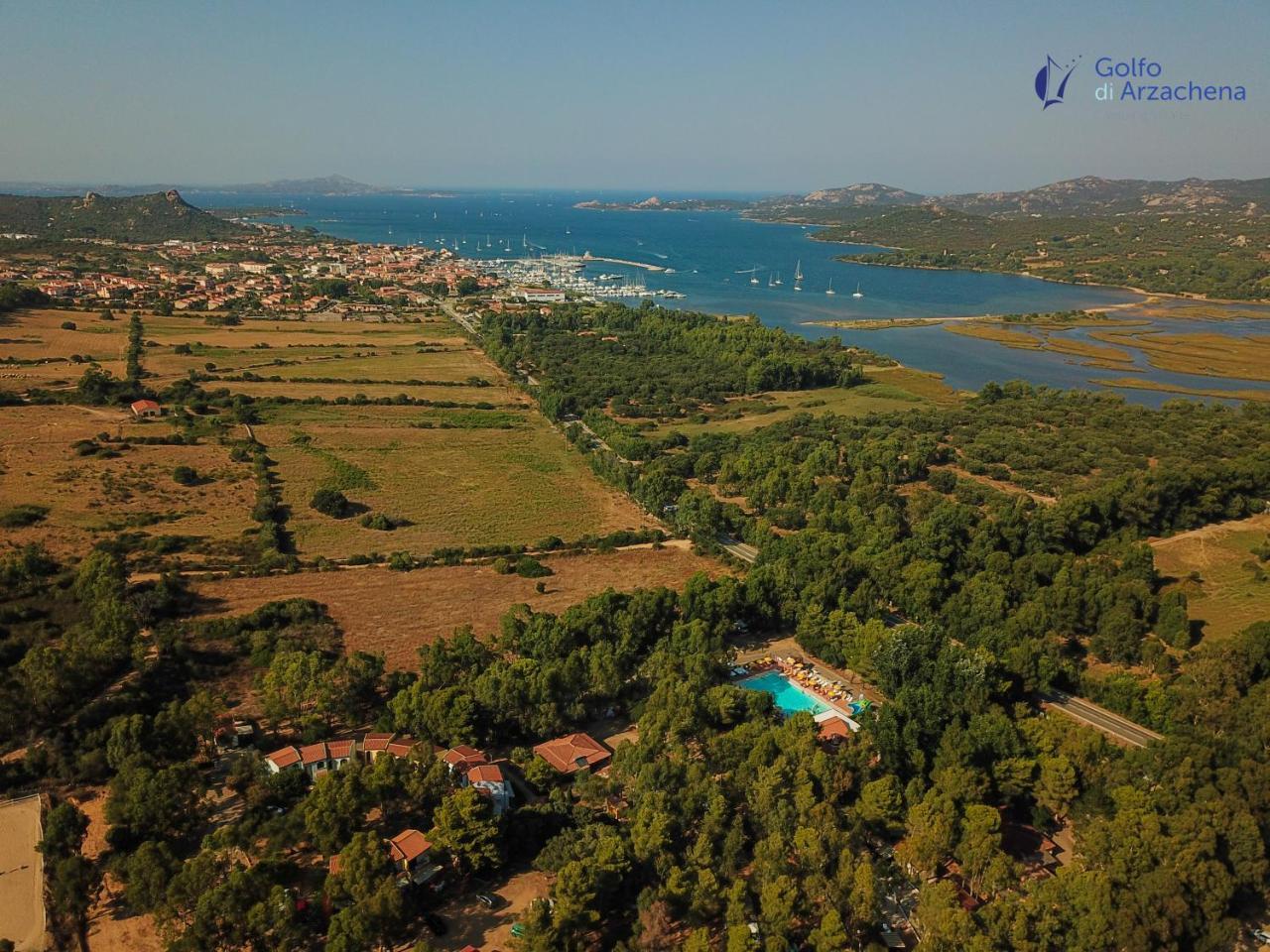 Villaggio Camping Golfo Di Arzachena Каниджоне Екстериор снимка