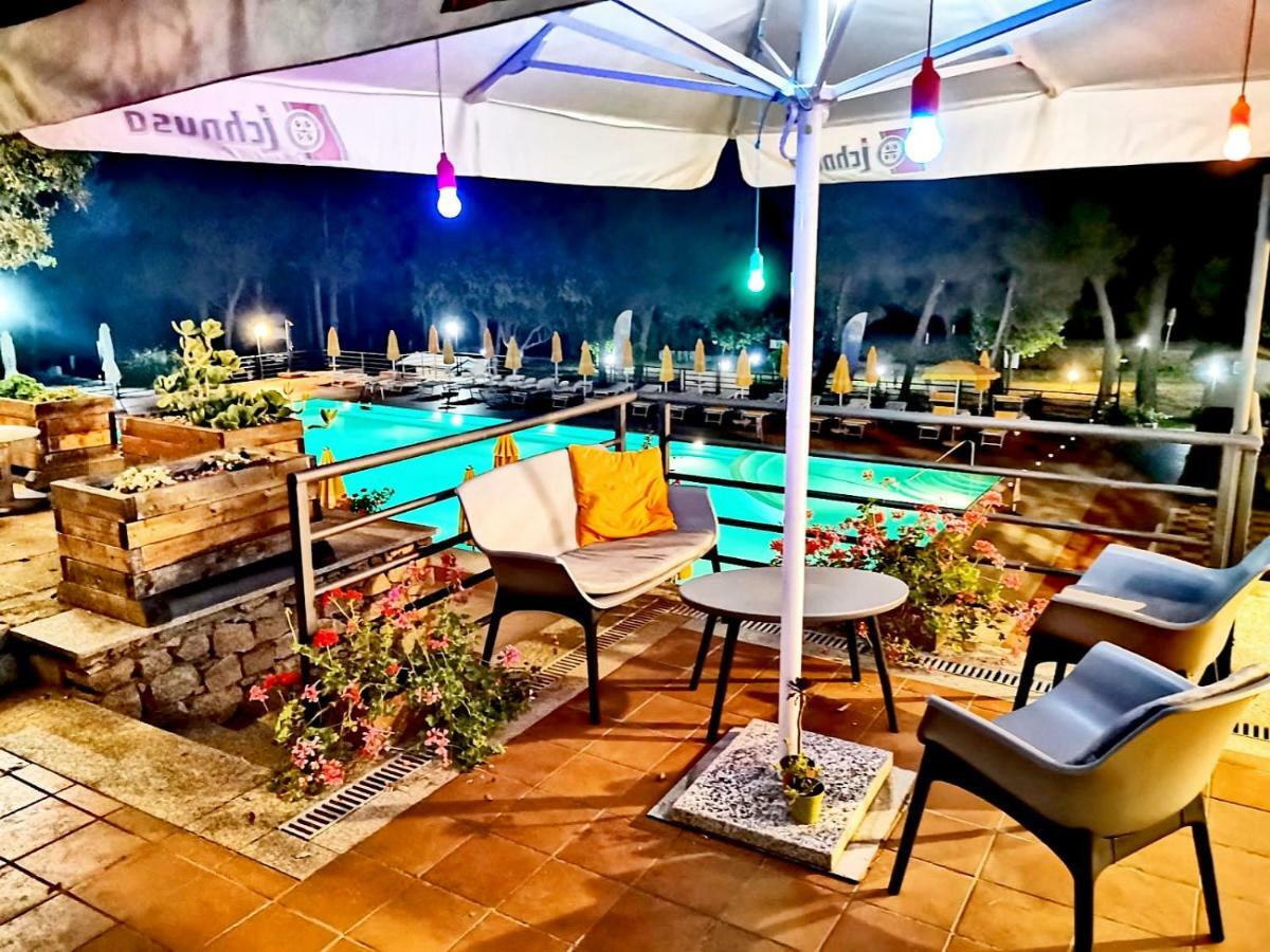 Villaggio Camping Golfo Di Arzachena Каниджоне Екстериор снимка