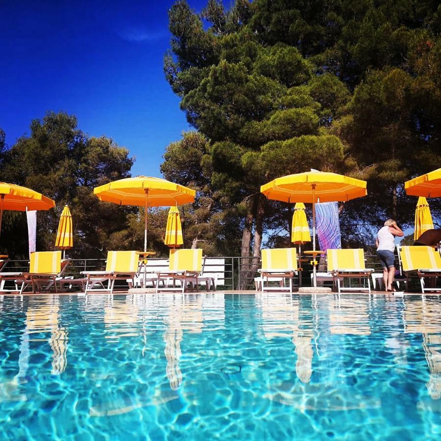 Villaggio Camping Golfo Di Arzachena Каниджоне Екстериор снимка