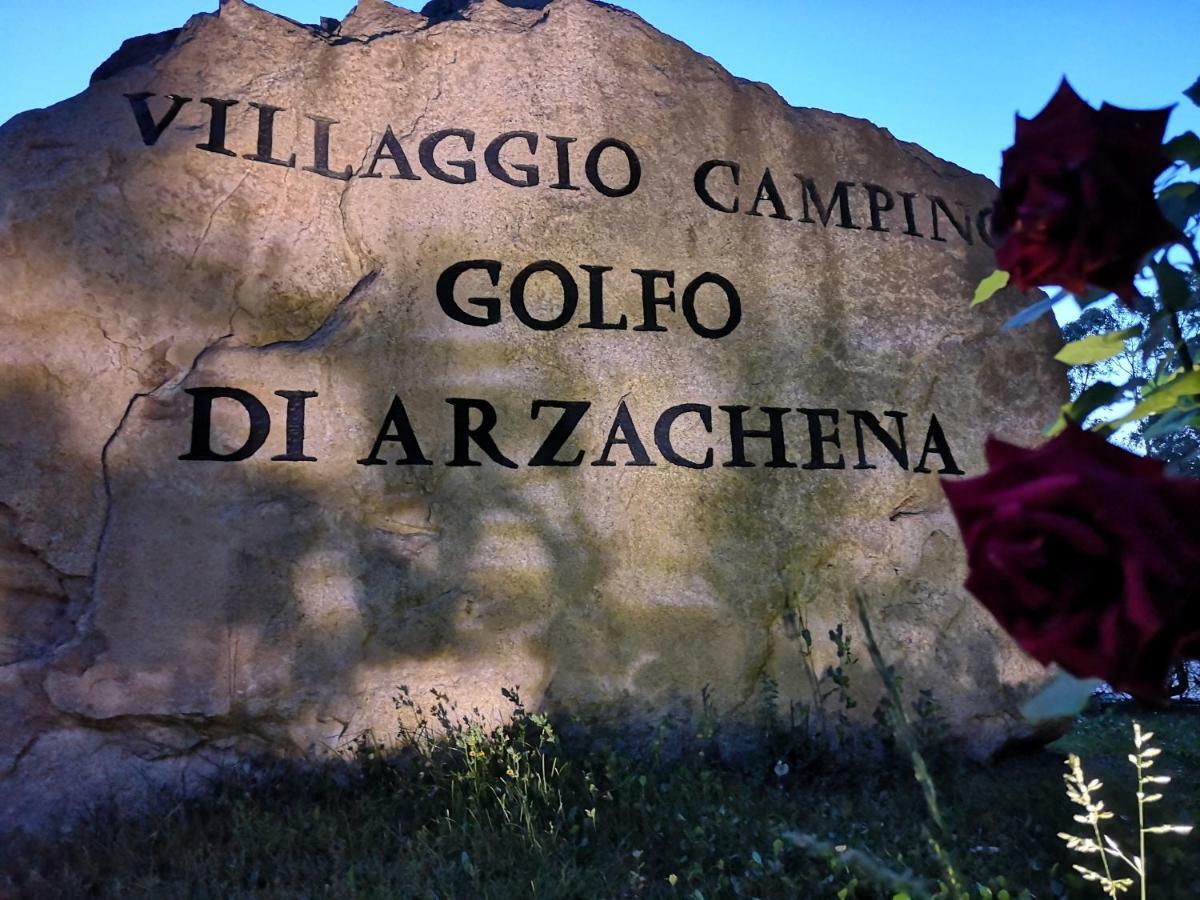 Villaggio Camping Golfo Di Arzachena Каниджоне Екстериор снимка